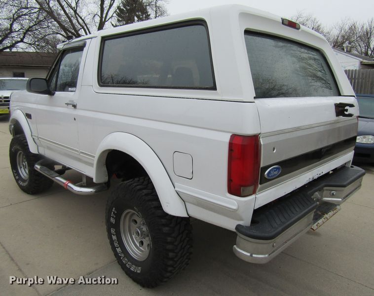 image for item FD9396 1995 Ford Bronco  SUV