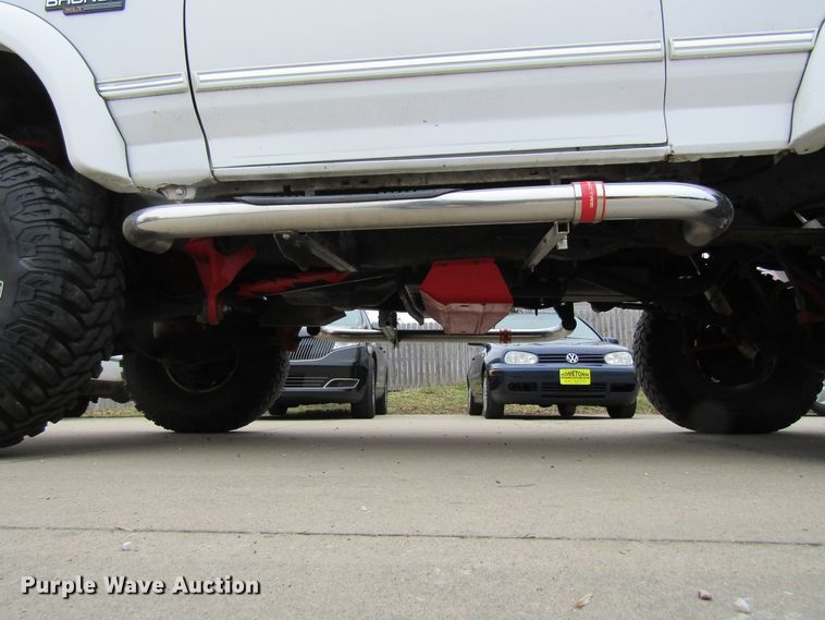 image for item FD9396 1995 Ford Bronco  SUV