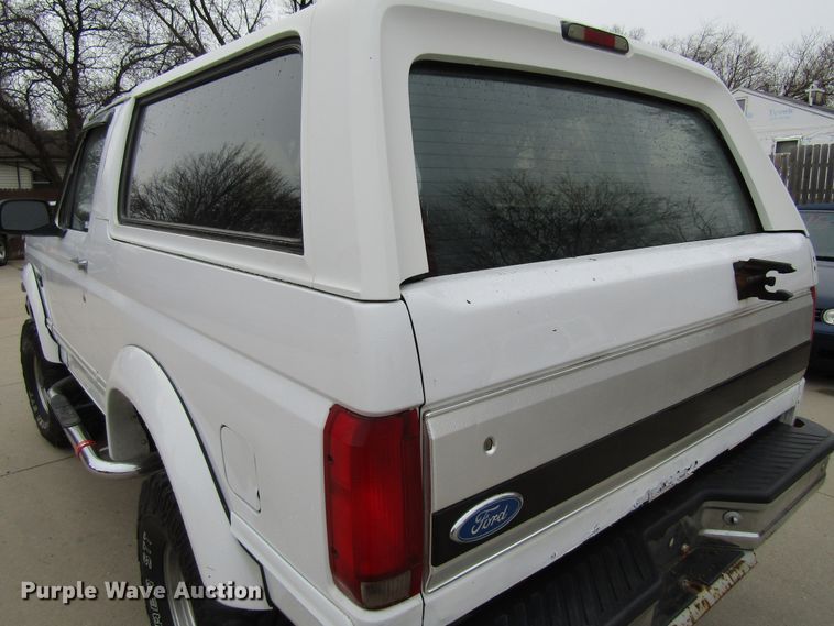 image for item FD9396 1995 Ford Bronco  SUV