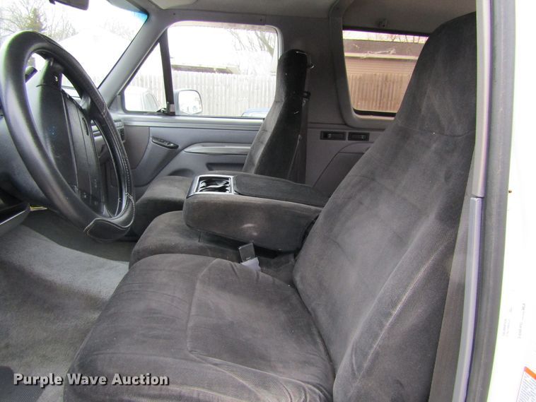 image for item FD9396 1995 Ford Bronco  SUV