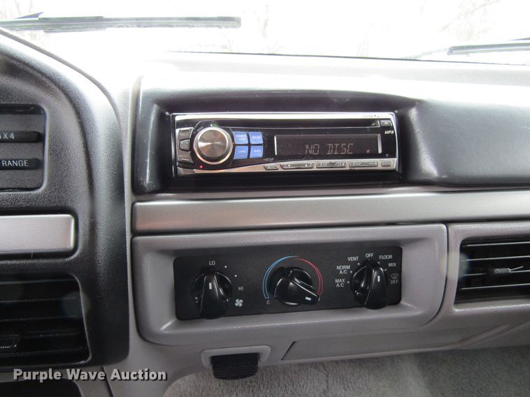 image for item FD9396 1995 Ford Bronco  SUV