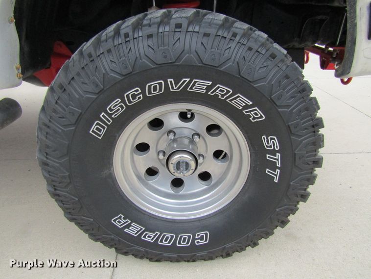 image for item FD9396 1995 Ford Bronco  SUV