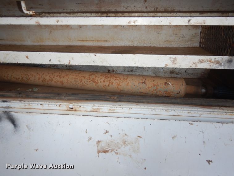 image for item FU9137 2000 Ford F650 Super Duty bucket truck