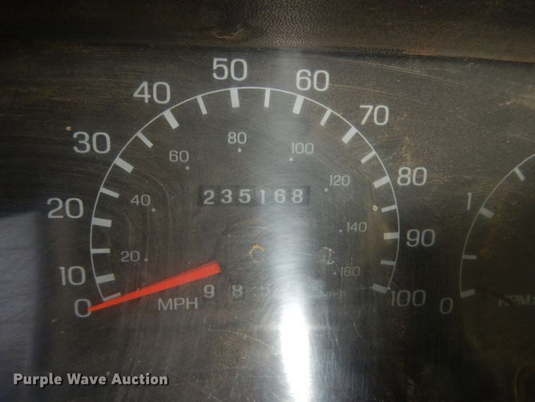 image for item FU9137 2000 Ford F650 Super Duty bucket truck