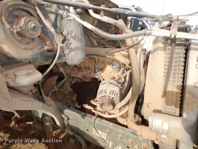 image for item FU9137 2000 Ford F650 Super Duty bucket truck