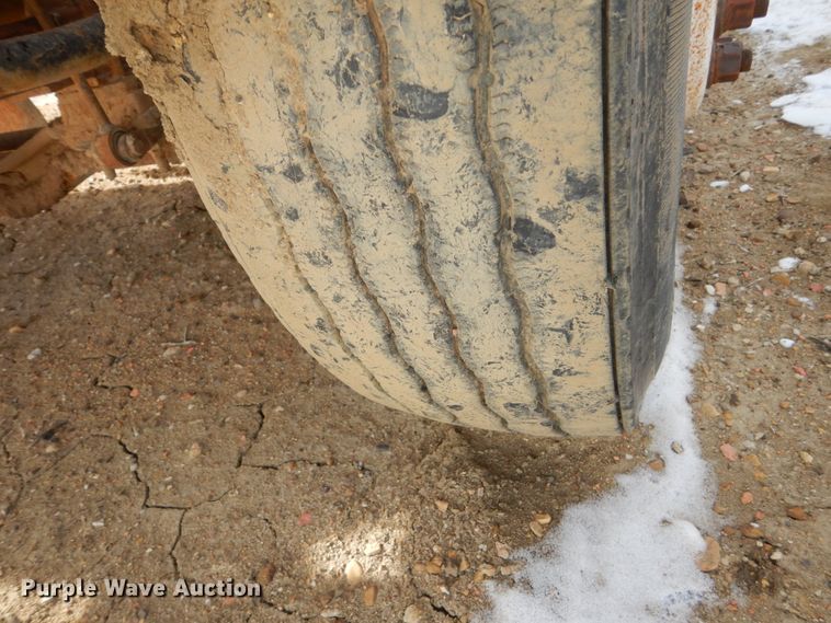 image for item FU9137 2000 Ford F650 Super Duty bucket truck