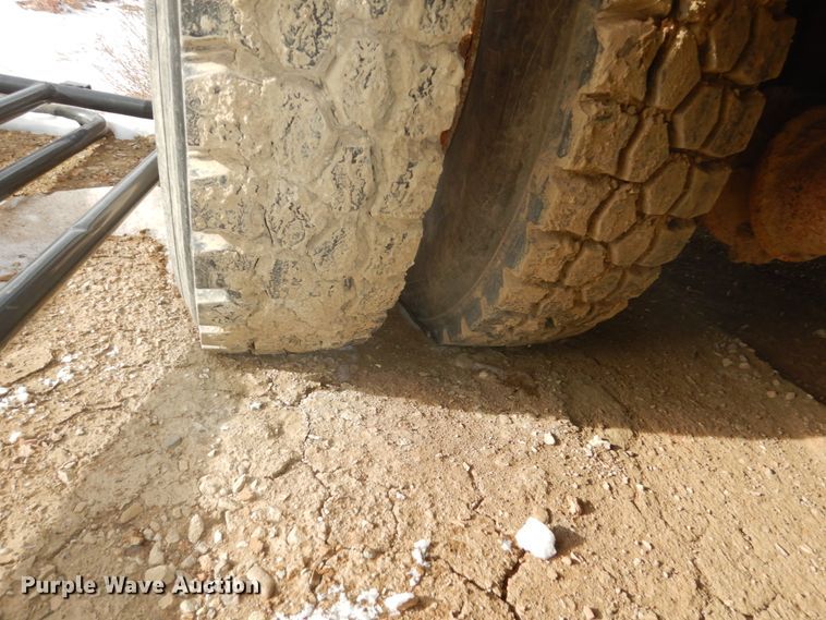 image for item FU9137 2000 Ford F650 Super Duty bucket truck