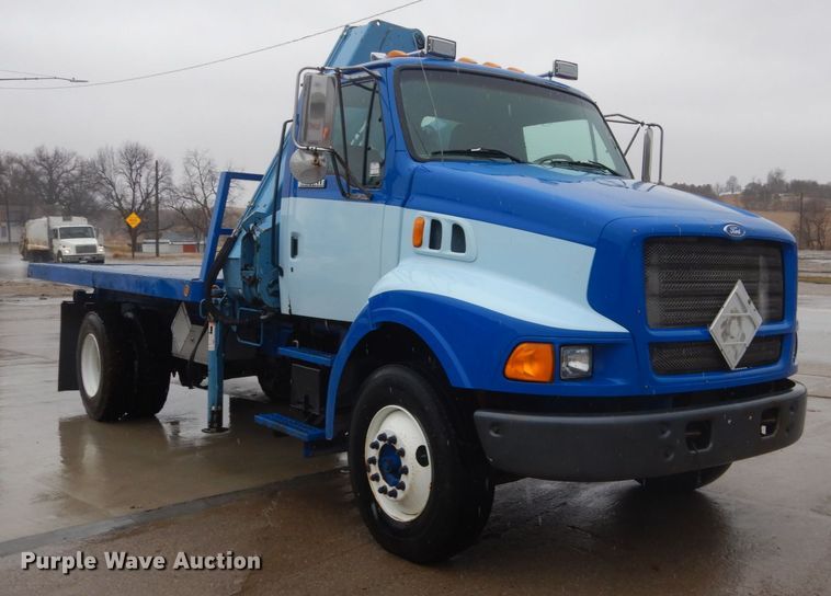 image for item FX9011 1997 Ford Louisville L8000 crane truck