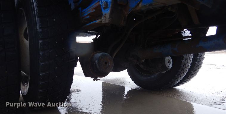 image for item FX9011 1997 Ford Louisville L8000 crane truck