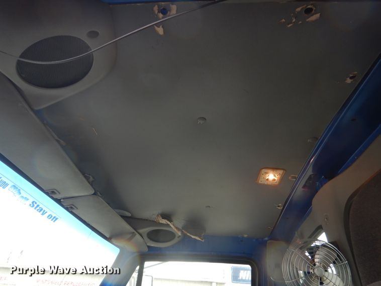 image for item FX9011 1997 Ford Louisville L8000 crane truck