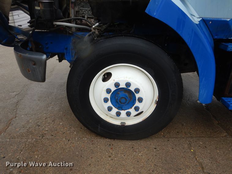 image for item FX9011 1997 Ford Louisville L8000 crane truck