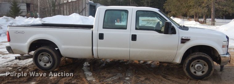 image for item FX9019 2008 Ford F250 Super Duty  Crew Cab pickup truck