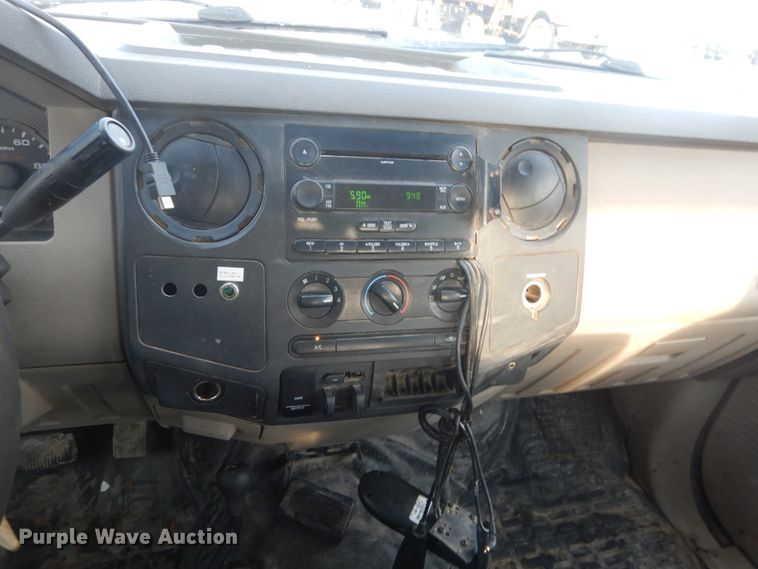 image for item FX9019 2008 Ford F250 Super Duty  Crew Cab pickup truck