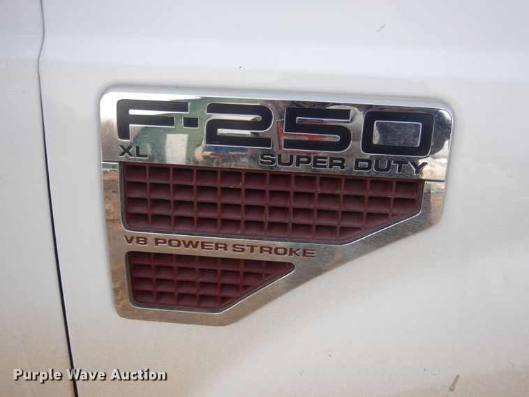 image for item FX9019 2008 Ford F250 Super Duty  Crew Cab pickup truck