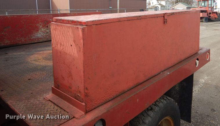 image for item GB9830 1988 Ford F350  Crew Cab flatbed pickup truck