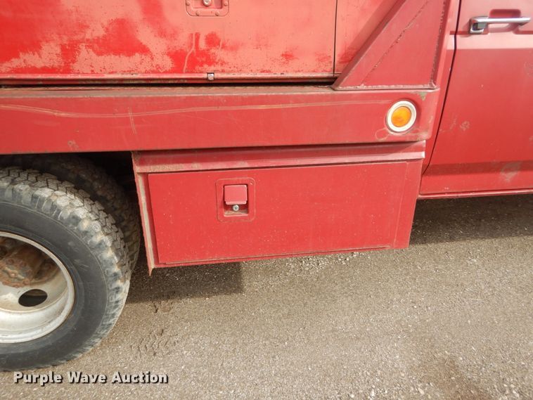 image for item GB9830 1988 Ford F350  Crew Cab flatbed pickup truck