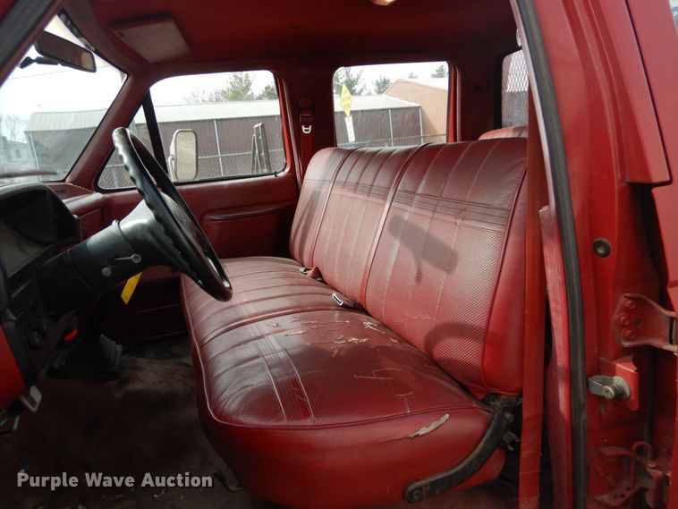 image for item GB9830 1988 Ford F350  Crew Cab flatbed pickup truck