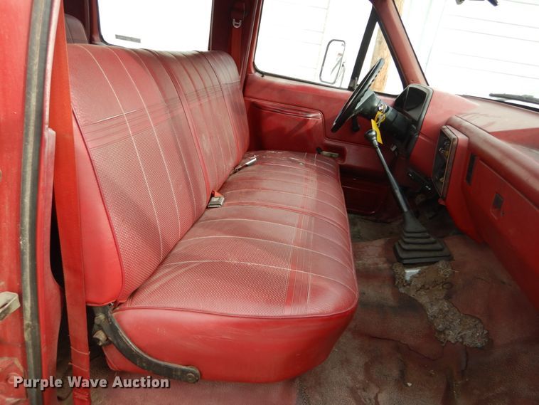 image for item GB9830 1988 Ford F350  Crew Cab flatbed pickup truck