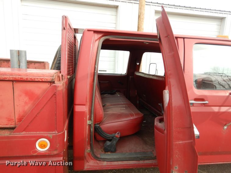 image for item GB9830 1988 Ford F350  Crew Cab flatbed pickup truck