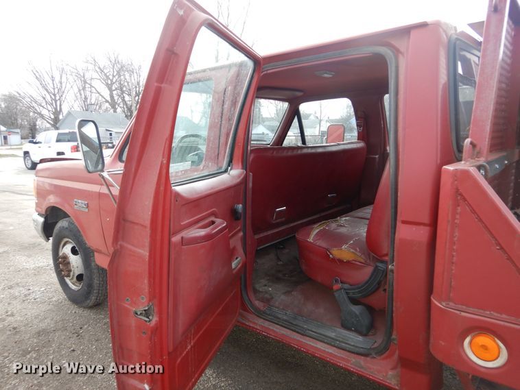 image for item GB9830 1988 Ford F350  Crew Cab flatbed pickup truck