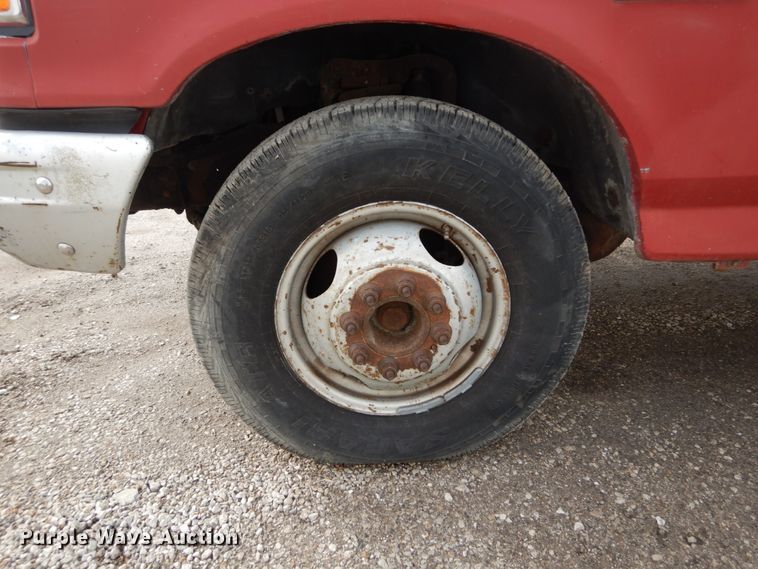 image for item GB9830 1988 Ford F350  Crew Cab flatbed pickup truck