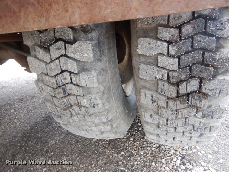 image for item GB9830 1988 Ford F350  Crew Cab flatbed pickup truck