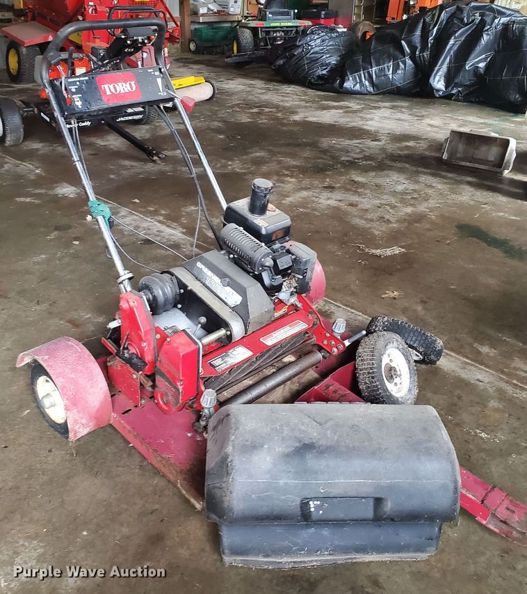 image for item GB9855 Toro Greensmaster 1000 greensmower