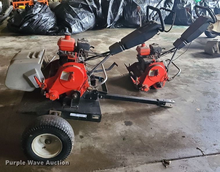 image for item GB9856 2005 Jacobsen Green King 518 greensmower