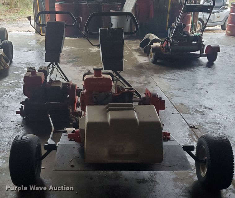 image for item GB9856 2005 Jacobsen Green King 518 greensmower