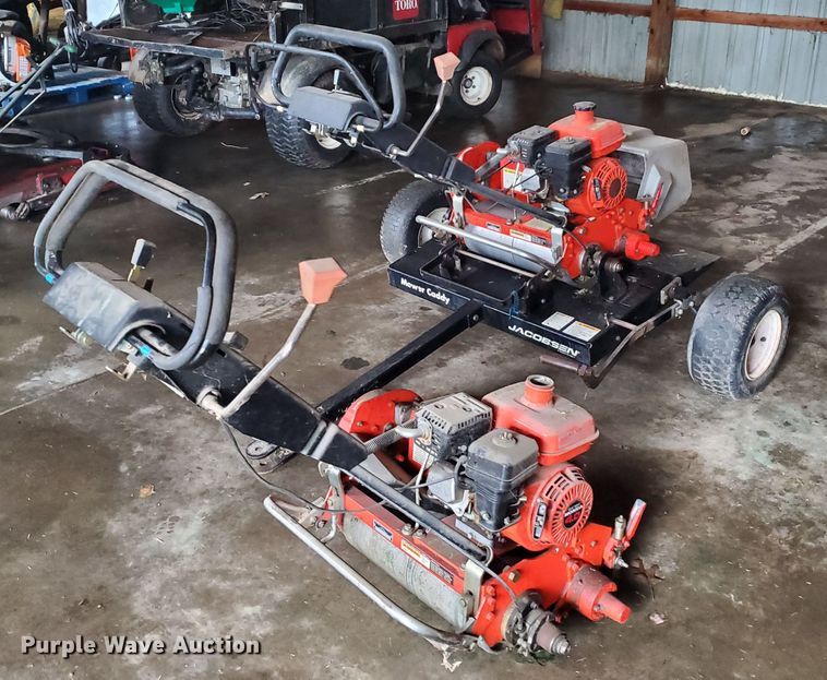 image for item GB9856 2005 Jacobsen Green King 518 greensmower