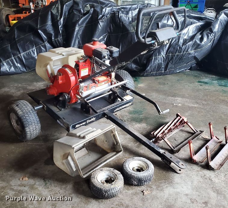 image for item GB9857 2005 Jacobsen Green King 518 greensmower