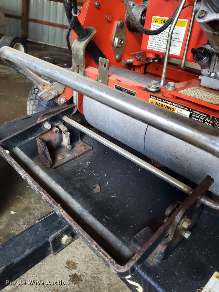 image for item GB9857 2005 Jacobsen Green King 518 greensmower