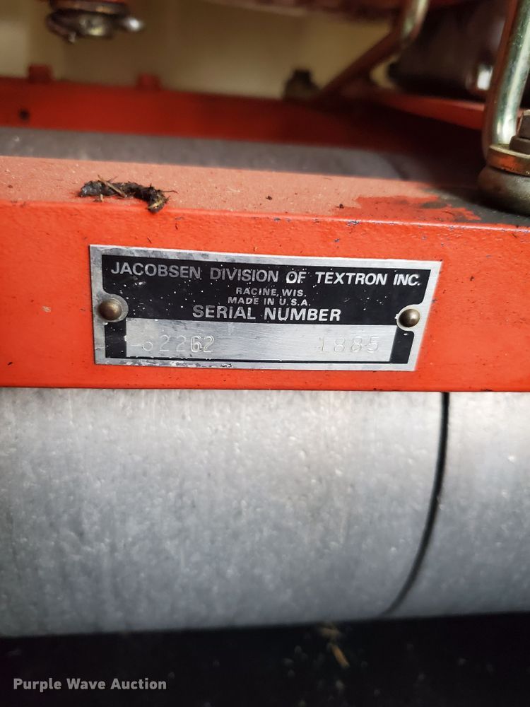 image for item GB9857 2005 Jacobsen Green King 518 greensmower