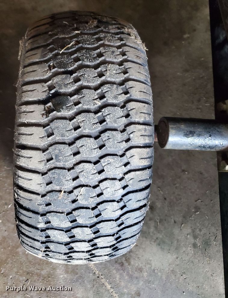 image for item GB9857 2005 Jacobsen Green King 518 greensmower