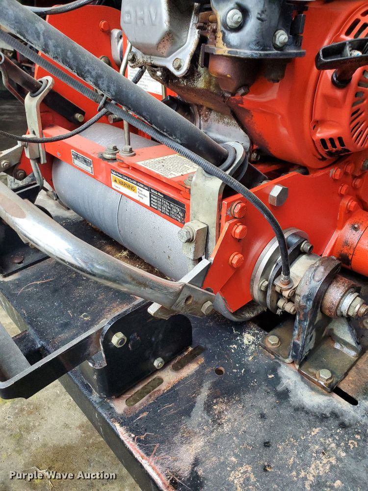 image for item GB9858 2005 Jacobsen Green King 518 greensmower