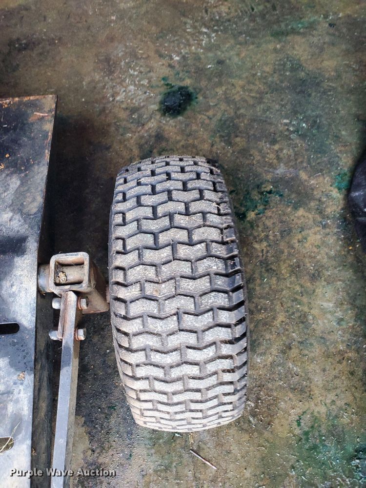 image for item GB9858 2005 Jacobsen Green King 518 greensmower