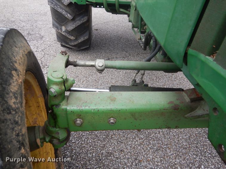 image for item GB9861 John Deere 1070 tractor