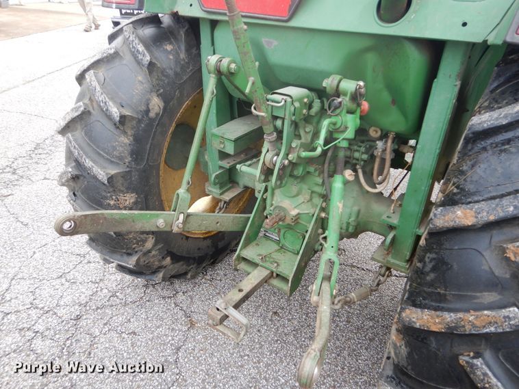 image for item GB9861 John Deere 1070 tractor