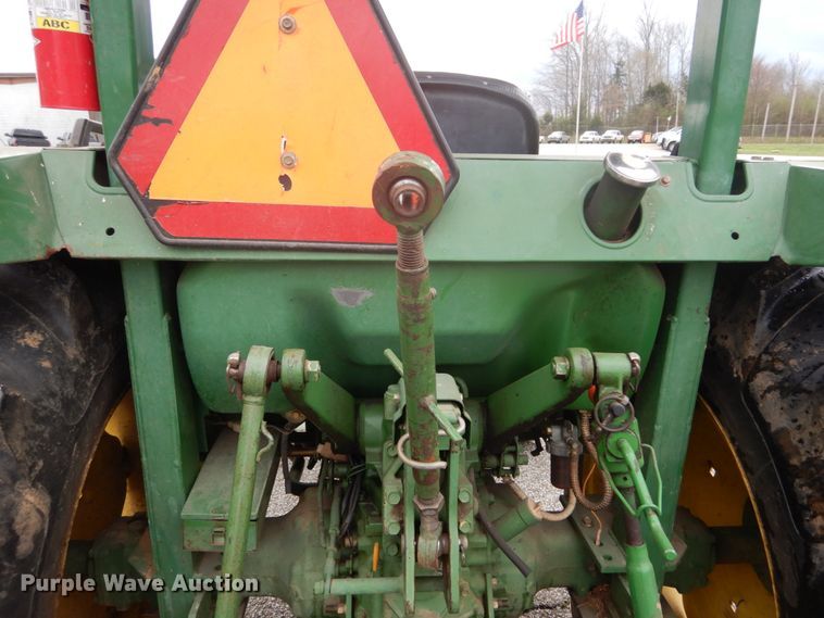 image for item GB9861 John Deere 1070 tractor