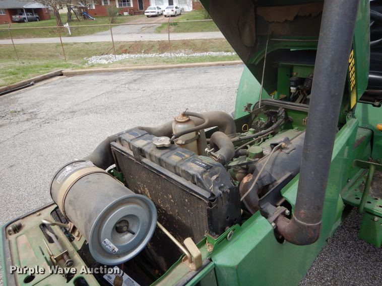 image for item GB9861 John Deere 1070 tractor