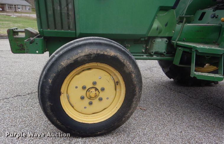 image for item GB9861 John Deere 1070 tractor