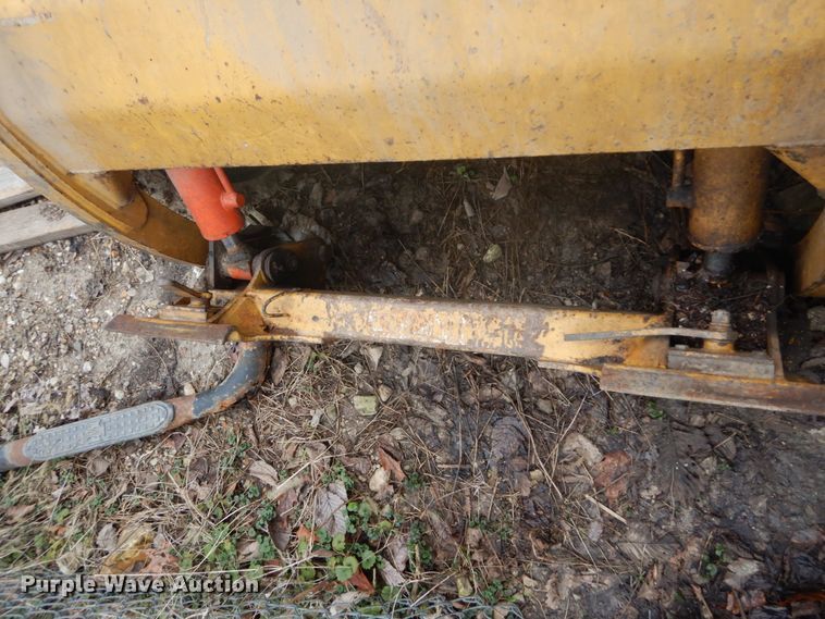 image for item GB9866 1997 Daewoo DSL801  skid steer loader