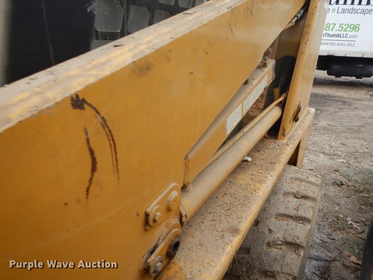 image for item GB9866 1997 Daewoo DSL801  skid steer loader