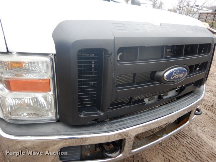 image for item GB9867 2010 Ford F250 Super Duty XL  Crew Cab pickup truck