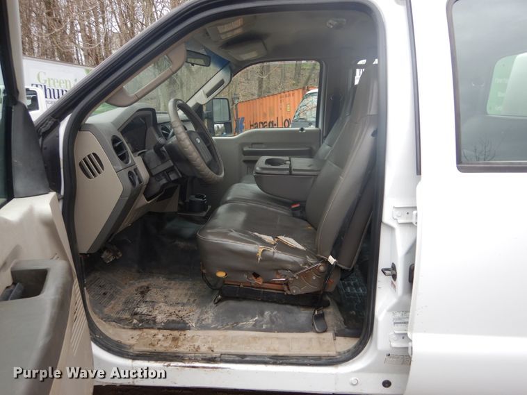 image for item GB9867 2010 Ford F250 Super Duty XL  Crew Cab pickup truck