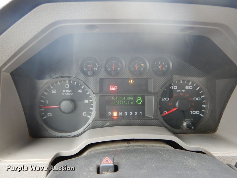 image for item GB9867 2010 Ford F250 Super Duty XL  Crew Cab pickup truck