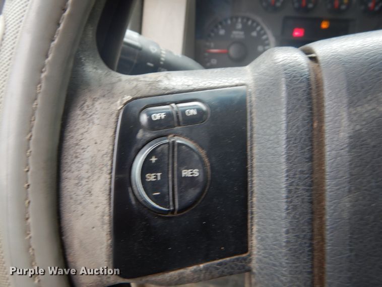 image for item GB9867 2010 Ford F250 Super Duty XL  Crew Cab pickup truck