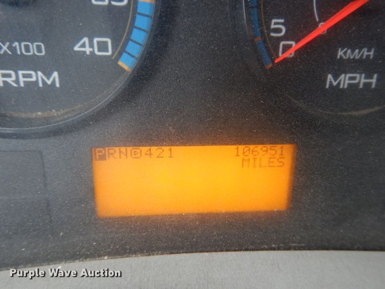 image for item GB9869 2009 International DuraStar 4300 truck cab and chassis