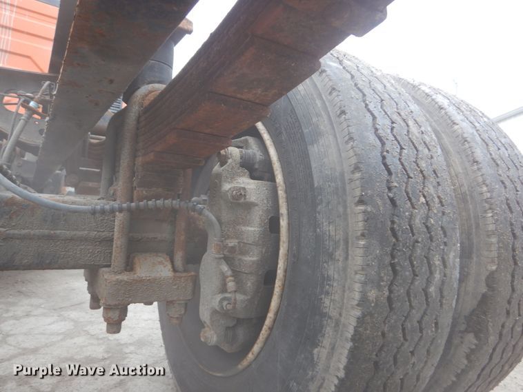 image for item GB9869 2009 International DuraStar 4300 truck cab and chassis