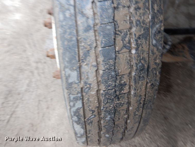 image for item GB9869 2009 International DuraStar 4300 truck cab and chassis